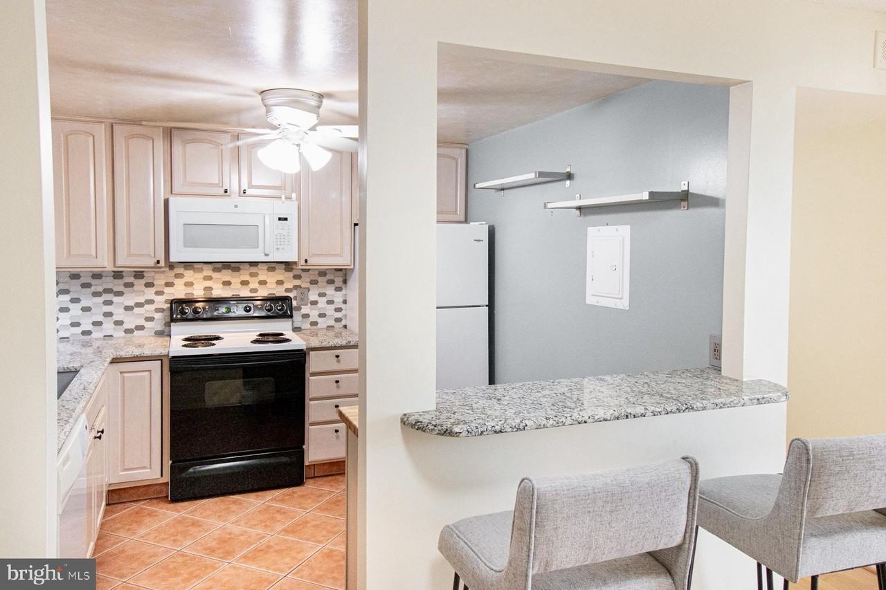6300 Stevenson Ave #912 - Photo 7 of 37