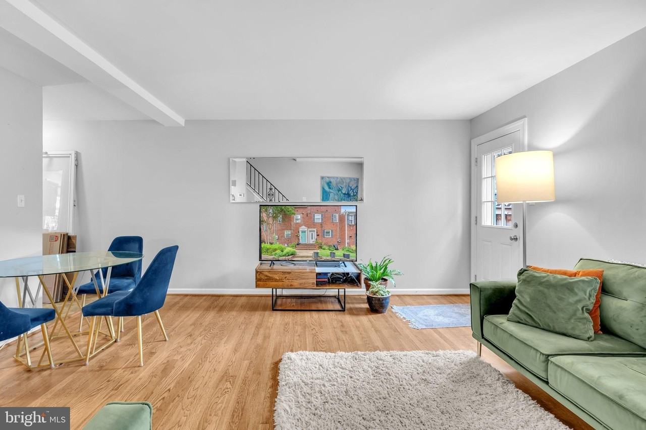 3110 Landover St - Photo 5 of 34