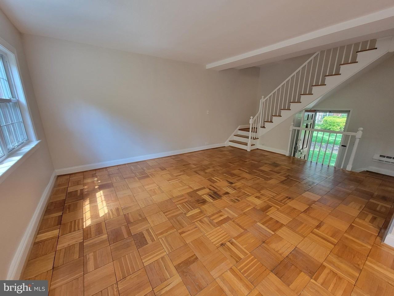 3472 Gunston Rd #723 - Photo 5 of 33