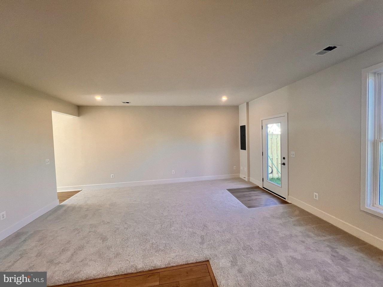 139 BAMBOO SHOOT Lane - Photo 7 of 32