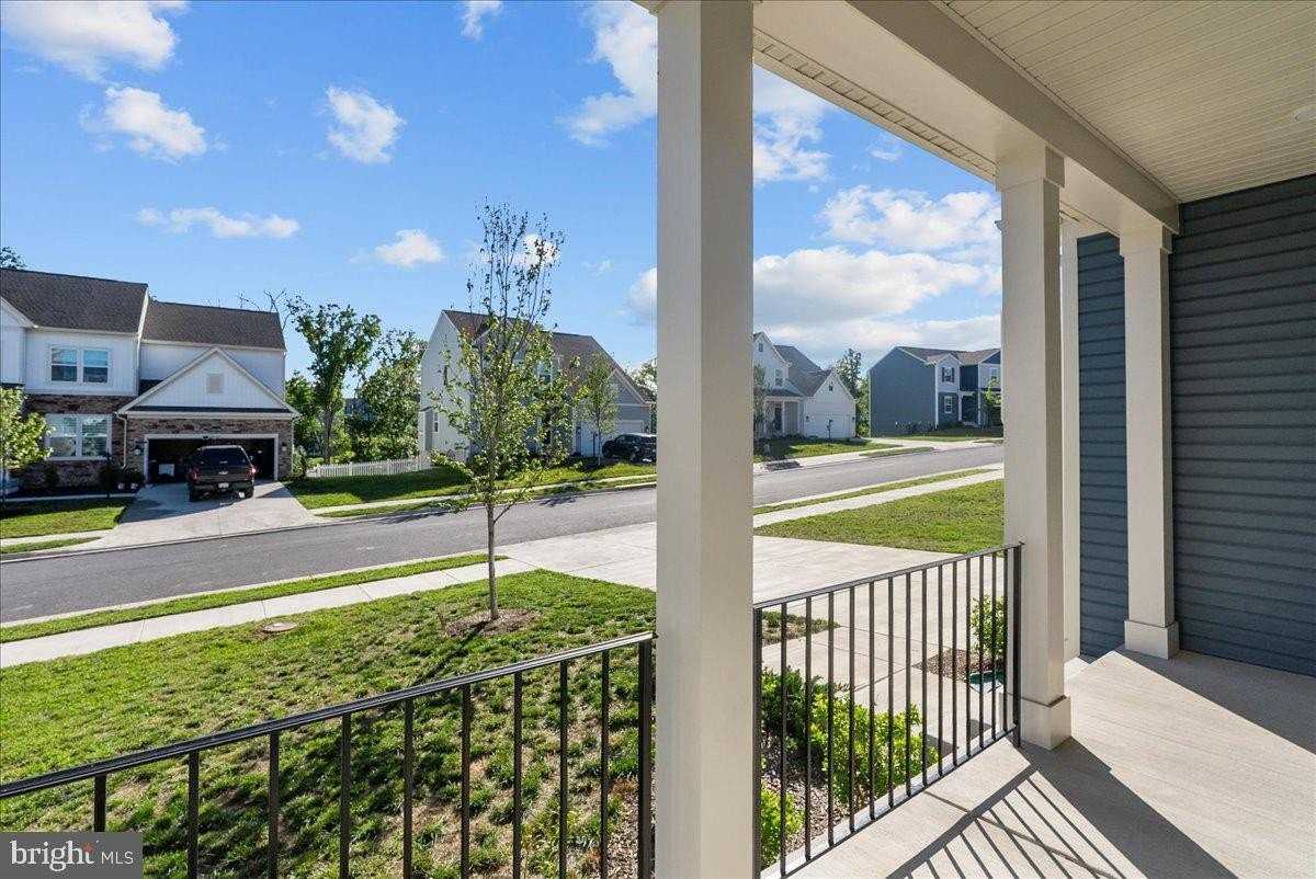 128 Thornton Way - Photo 5 of 50