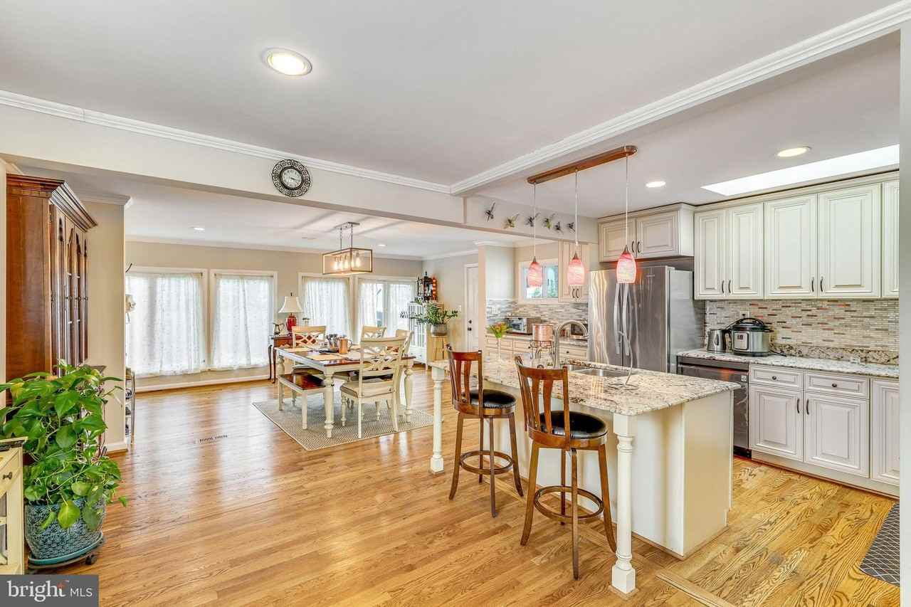 205 Tapawingo Rd Sw - Photo 5 of 38