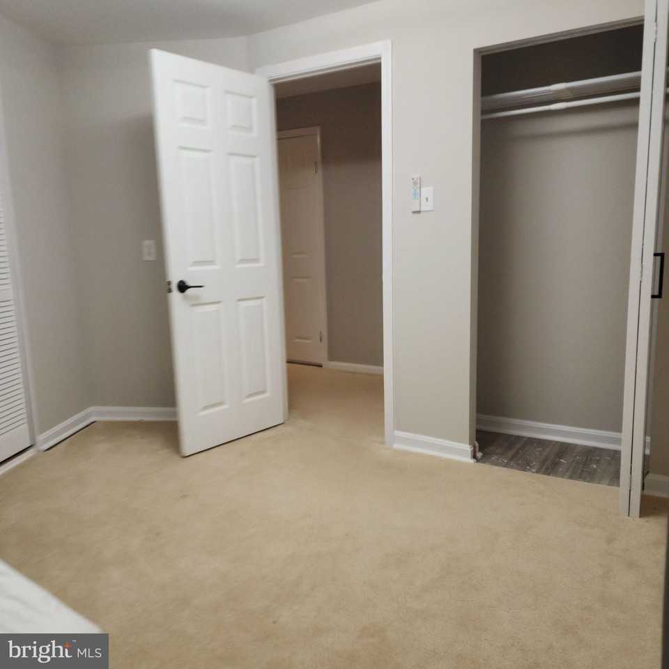 9016 Okeith Ct - Photo 5 of 13