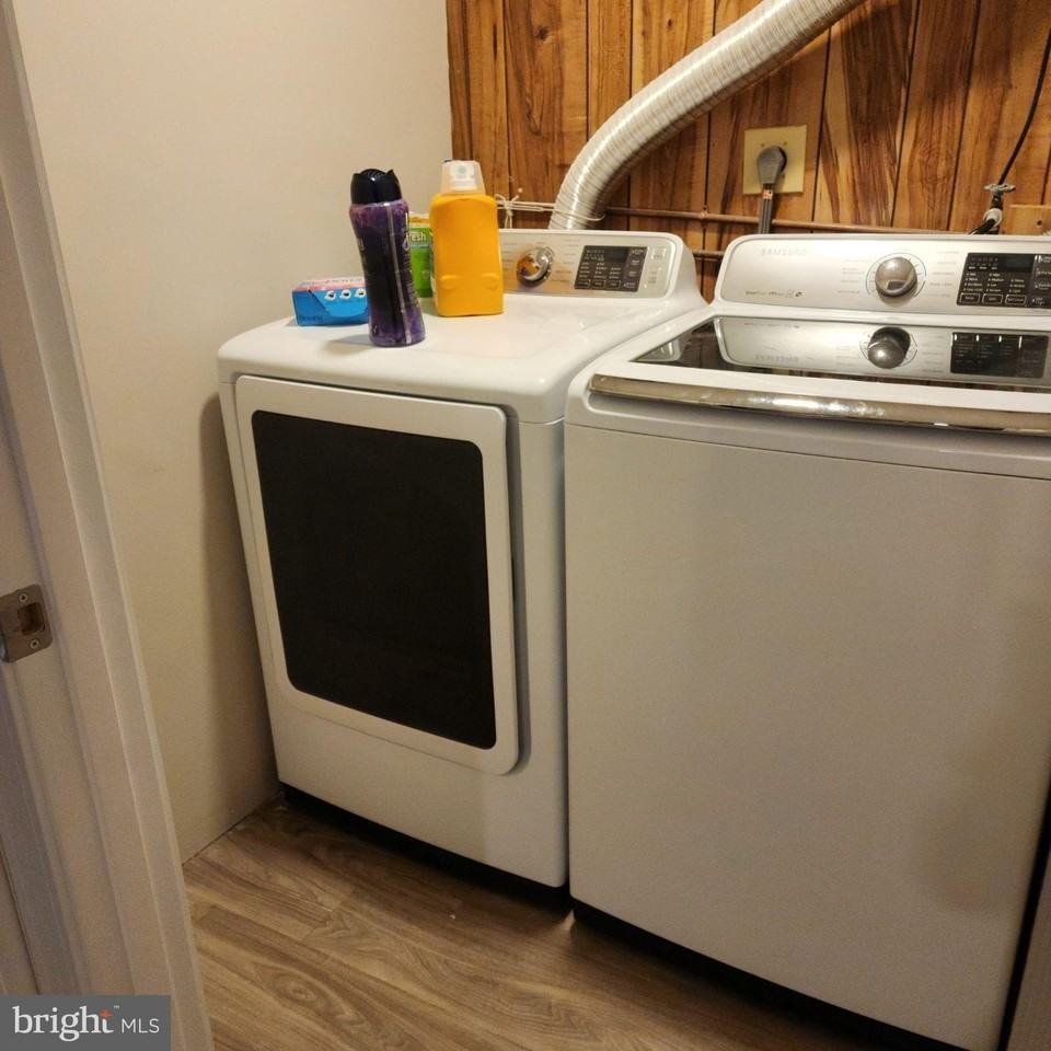 9016 Okeith Ct - Photo 7 of 13