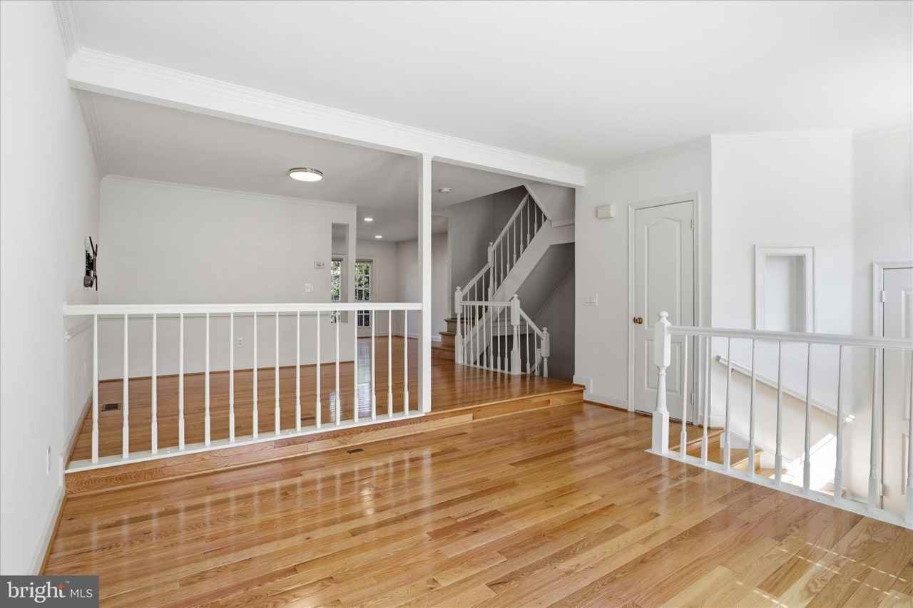 3946 Valley Ridge Dr - Photo 6 of 50