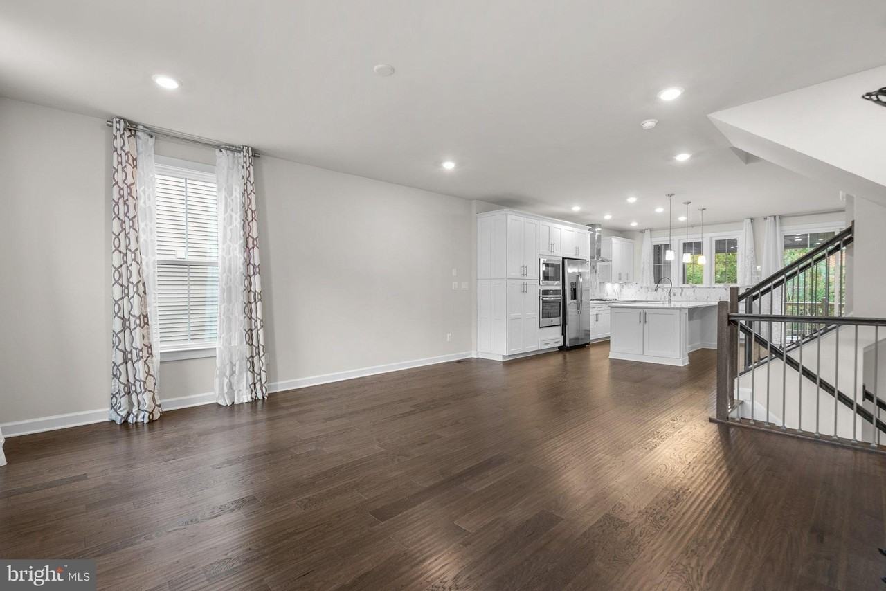 9271 Wood Violet Ct - Photo 6 of 30