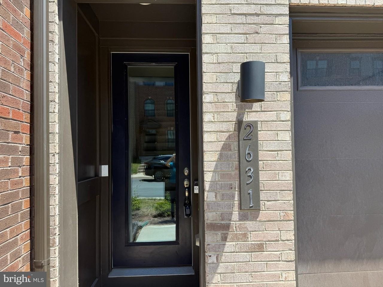 2631 Velocity Rd - Photo 3 of 46
