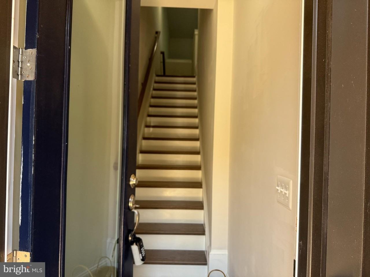 2631 Velocity Rd - Photo 4 of 46