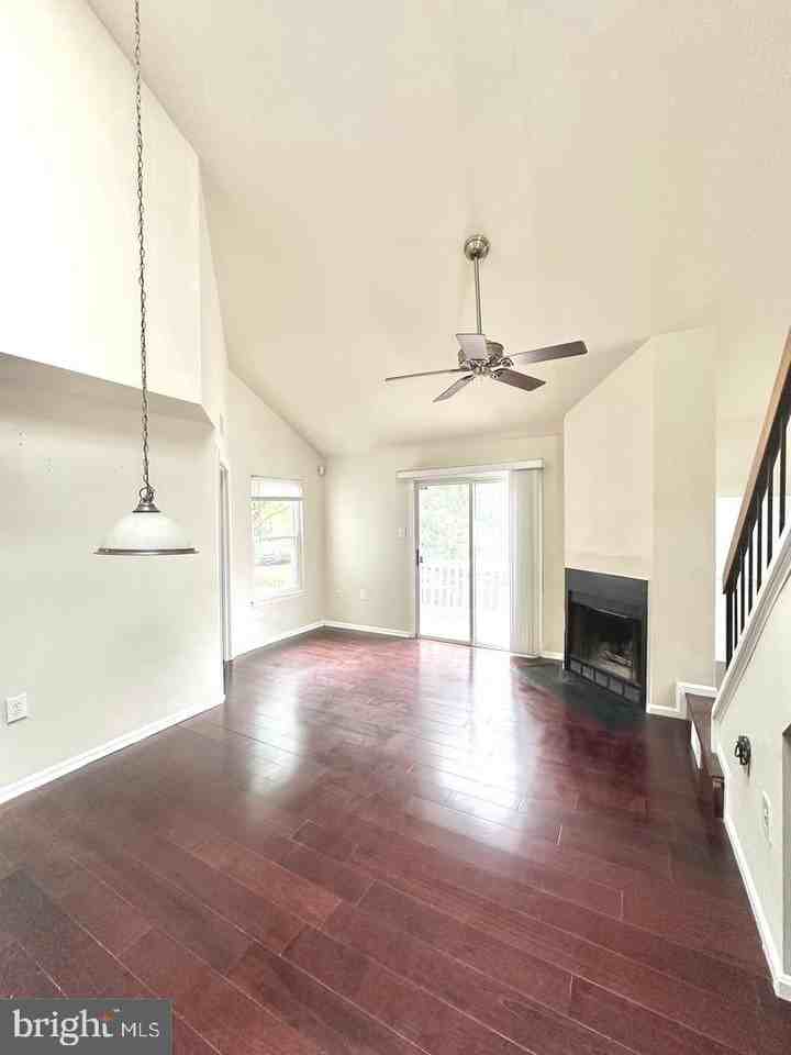 4327 Pembrook Village Dr #20 - Photo 5 of 28