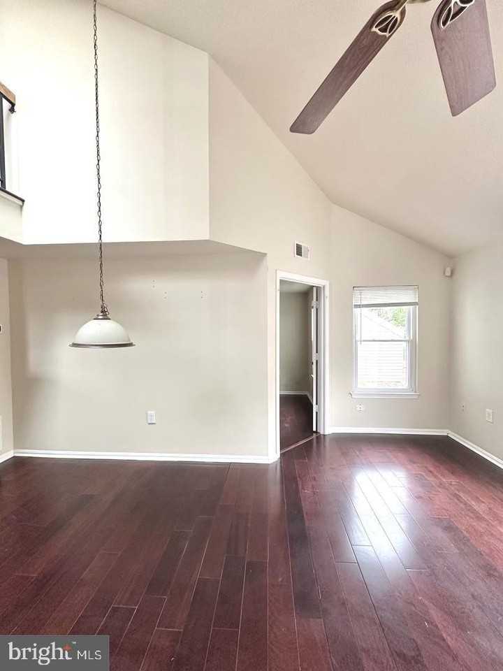 4327 Pembrook Village Dr #20 - Photo 6 of 28