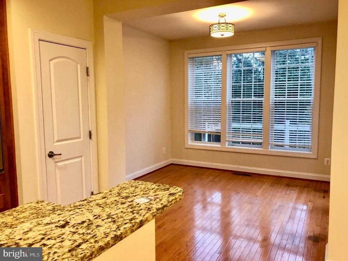 21697 Loganberry Ter - Photo 4 of 8