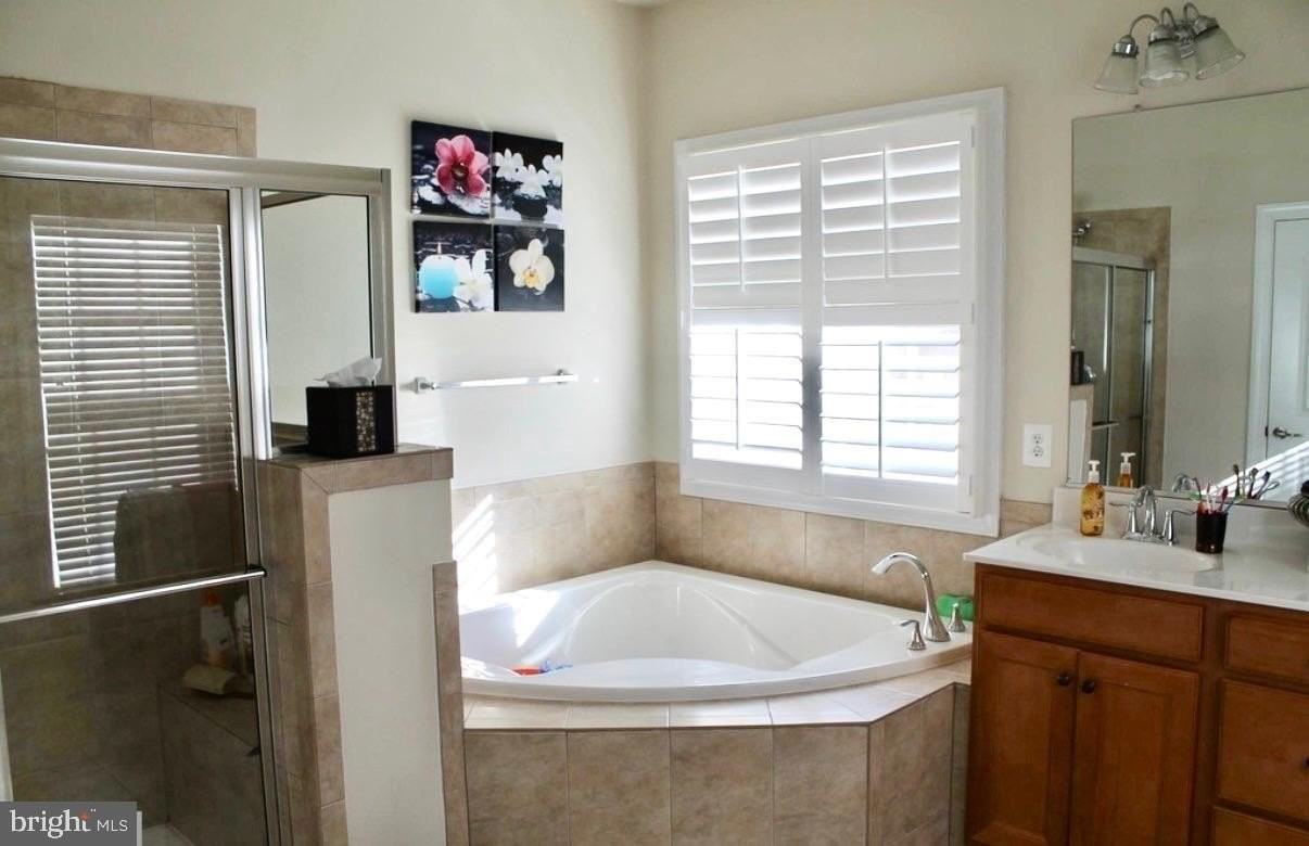 21697 Loganberry Ter - Photo 5 of 8