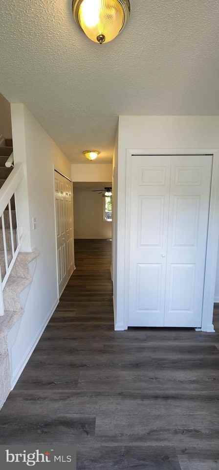 19 Wedgedale Dr - Photo 3 of 21