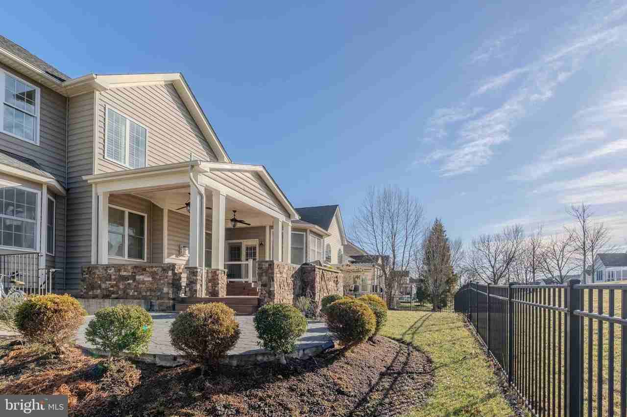 15316 Admiral Baker Cir - Photo 6 of 50