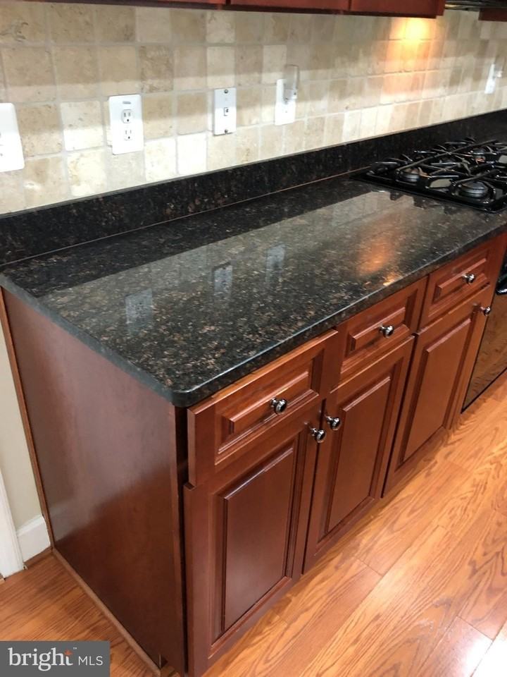 14784 Potomac Branch Dr - Photo 4 of 13