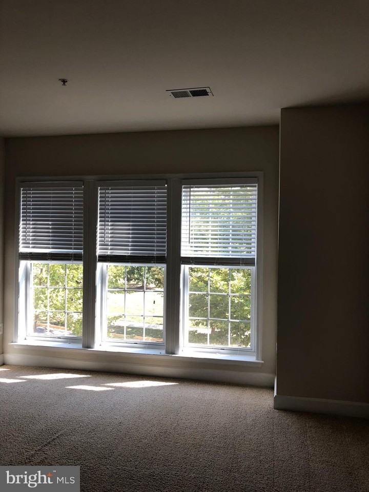 14784 Potomac Branch Dr - Photo 6 of 13