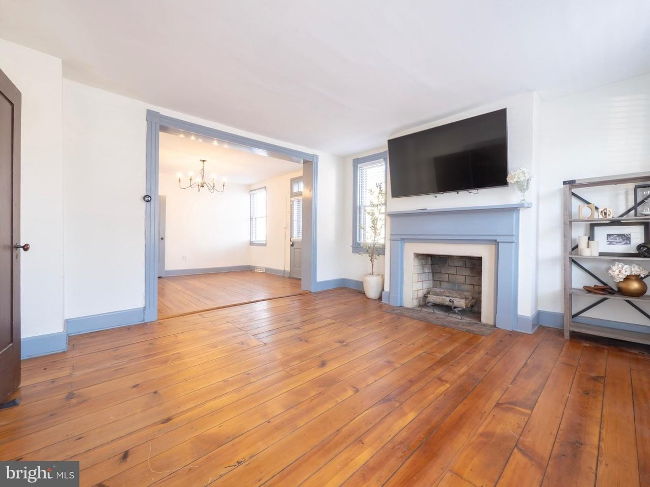 703 S Loudoun St - Photo 5 of 32