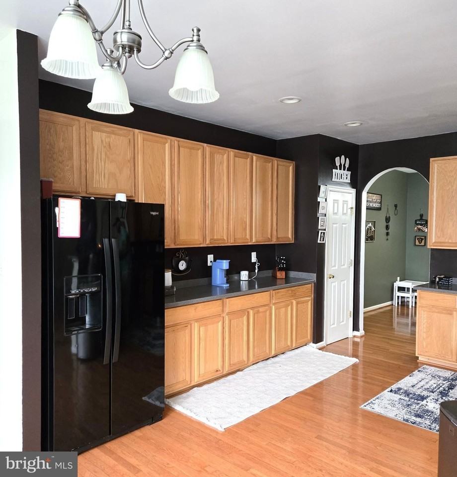 48 Battlefield Dr - Photo 3 of 50
