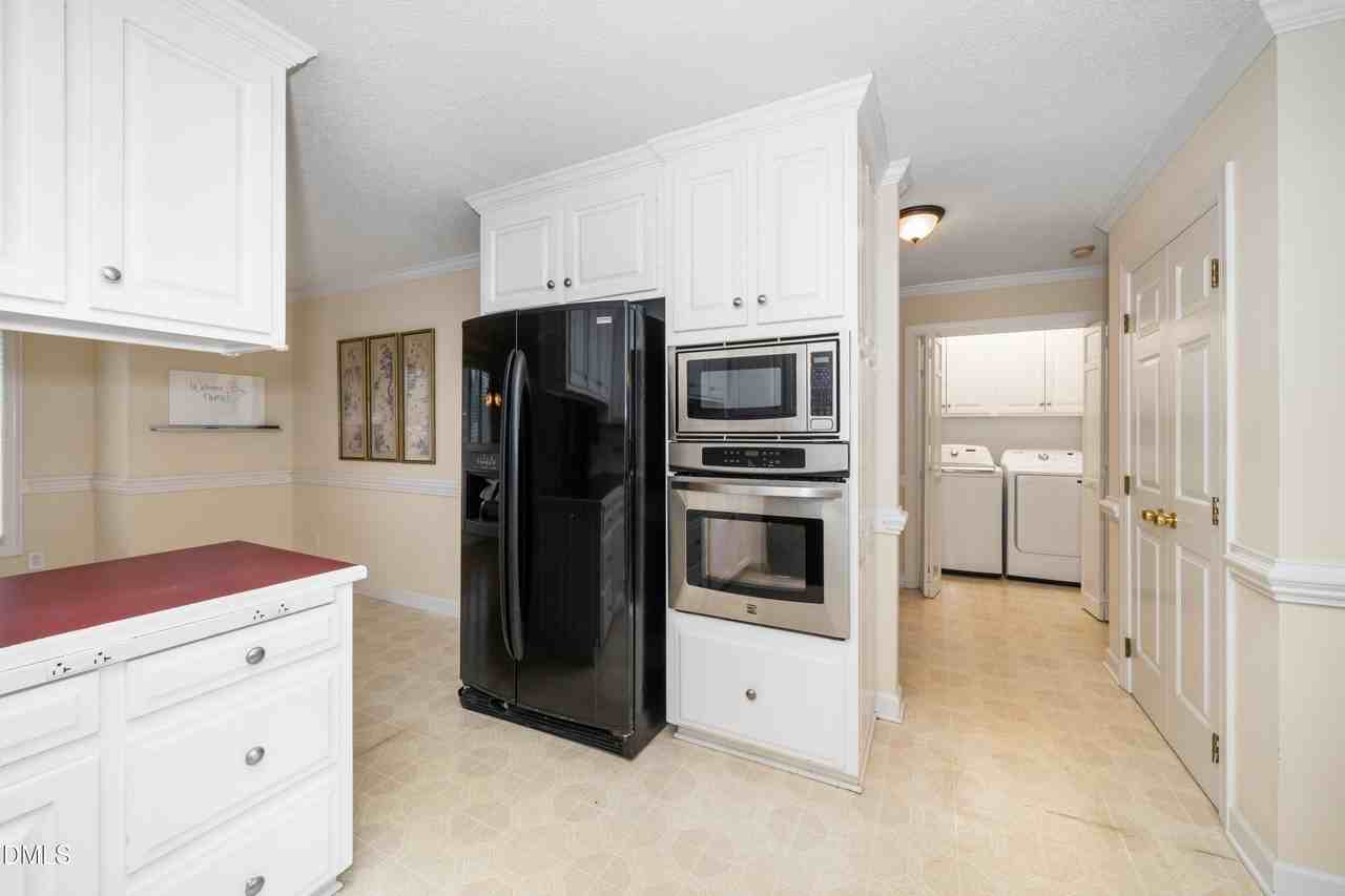 609 W Academy St - Photo 7 of 18
