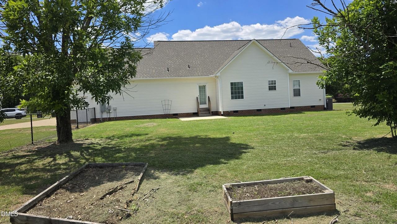 100 Jesse Dr - Photo 4 of 21