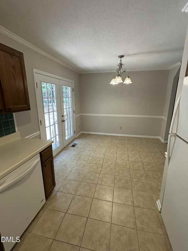 7245 Shawan Rd - Photo 5 of 13