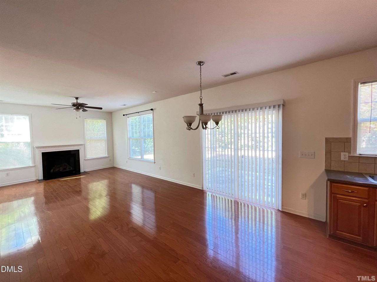 3113 Sentinel Ferry Ln - Photo 4 of 13