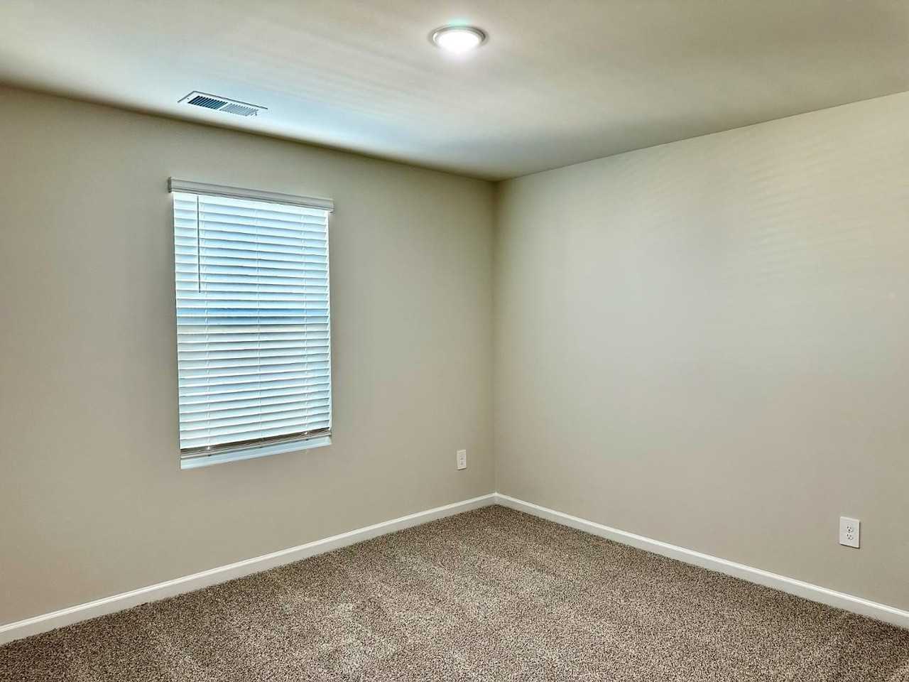 174 White Birch Ln - Photo 7 of 18