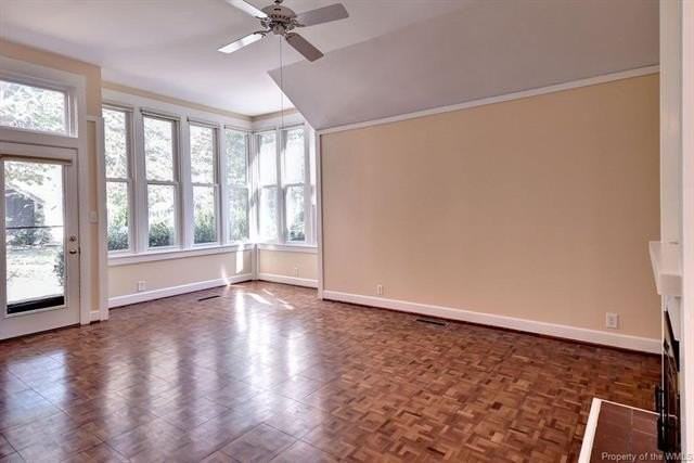 323 Littletown Quarter - Photo 4 of 25