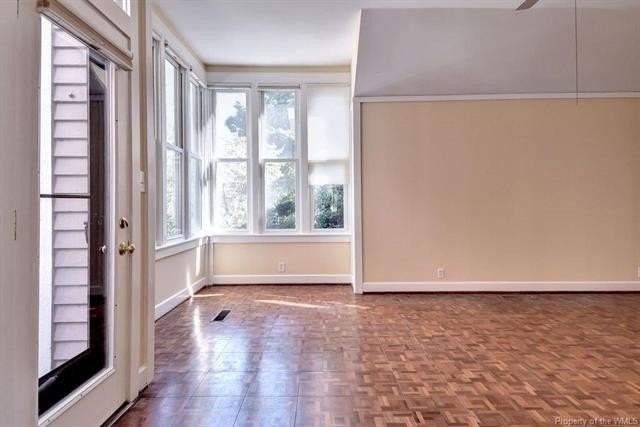 323 Littletown Quarter - Photo 6 of 25