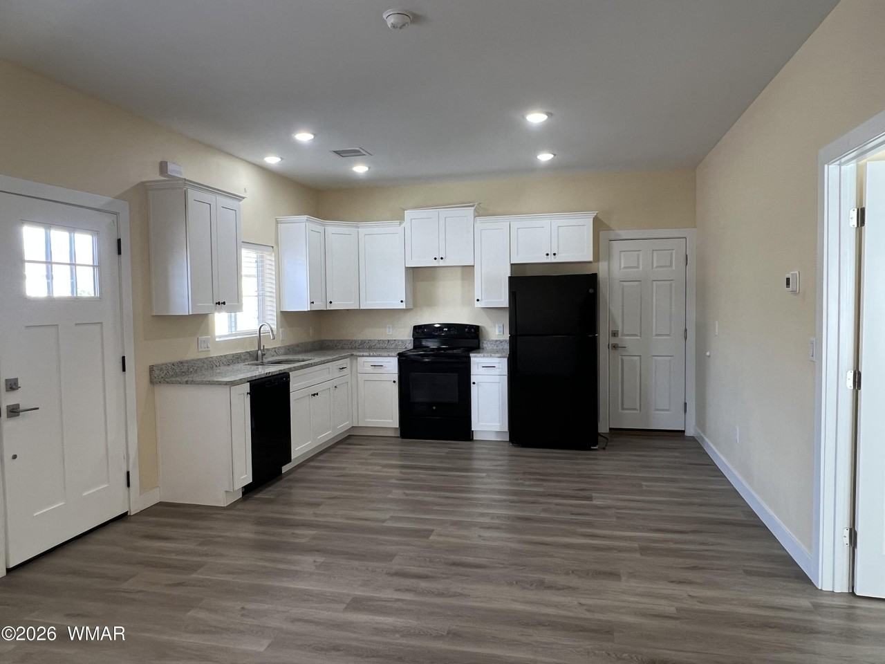 2197 W Lyon Crest Rd - Photo 5 of 10