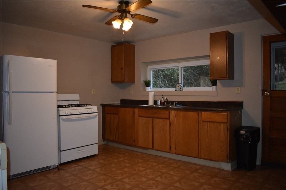 17 Jefferson St - Photo 2 of 18