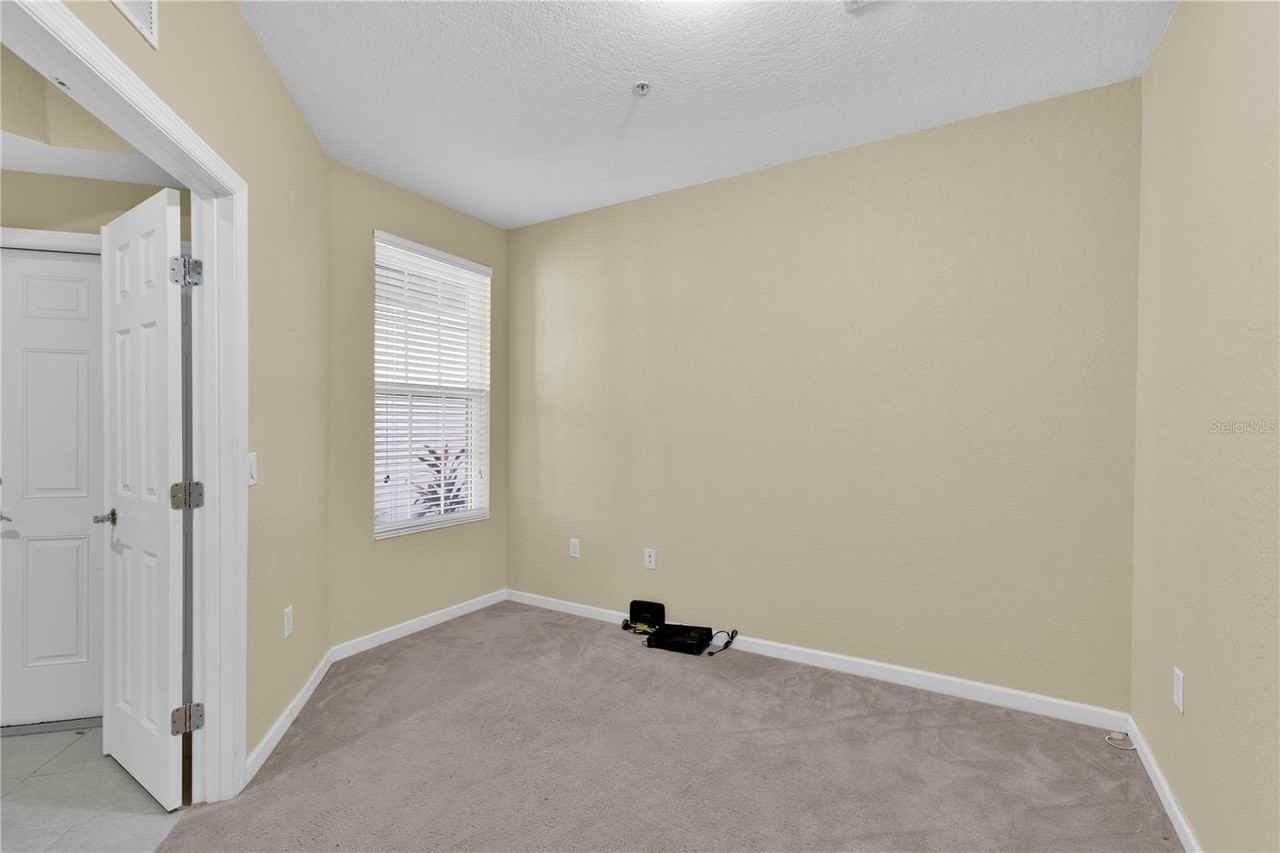 1276 Grady Ln - Photo 2 of 26