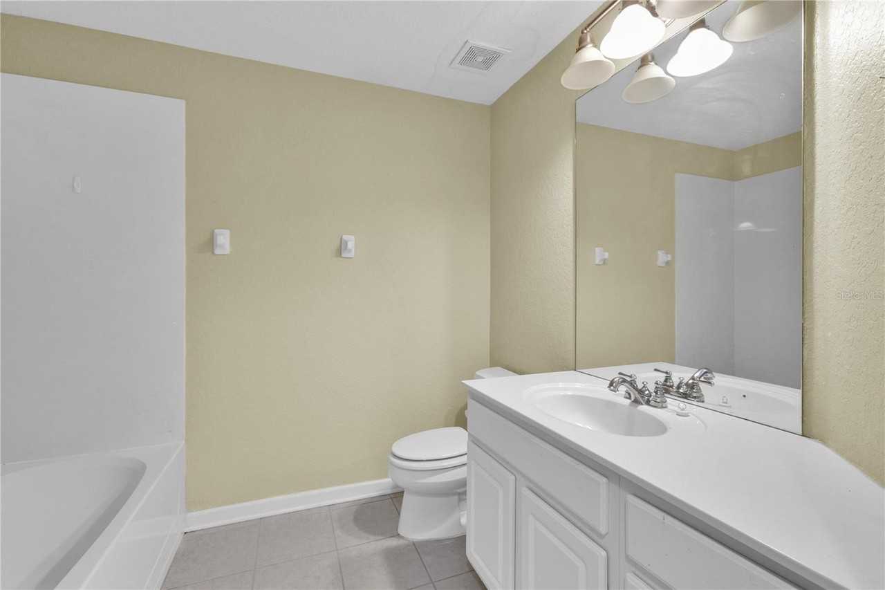 1276 Grady Ln - Photo 5 of 26