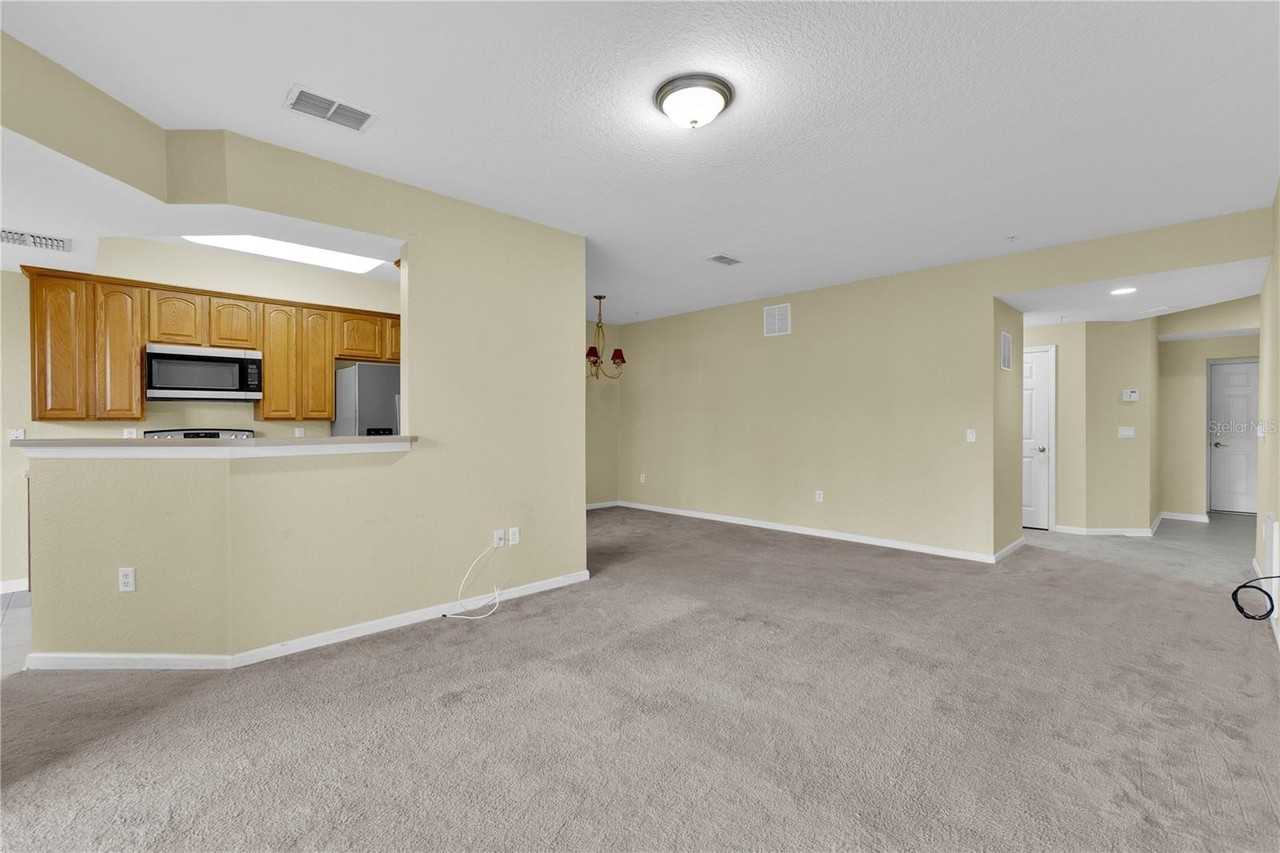 1276 Grady Ln - Photo 7 of 26