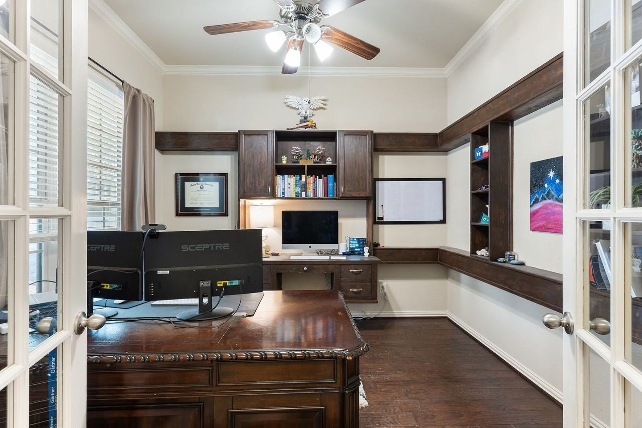 2844 Lacompte Dr - Photo 3 of 34