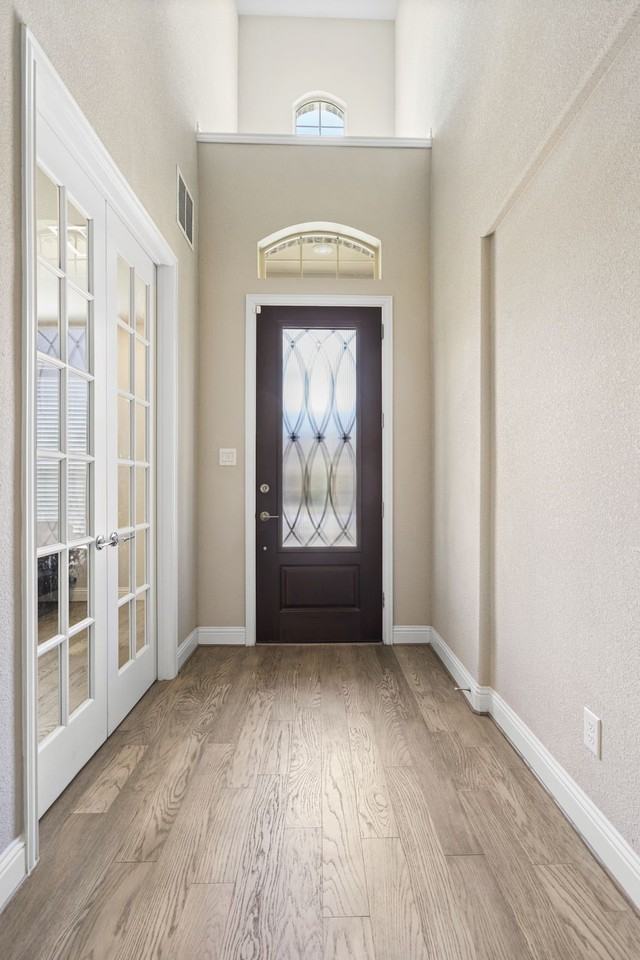 2206 Christopher Ln - Photo 2 of 40
