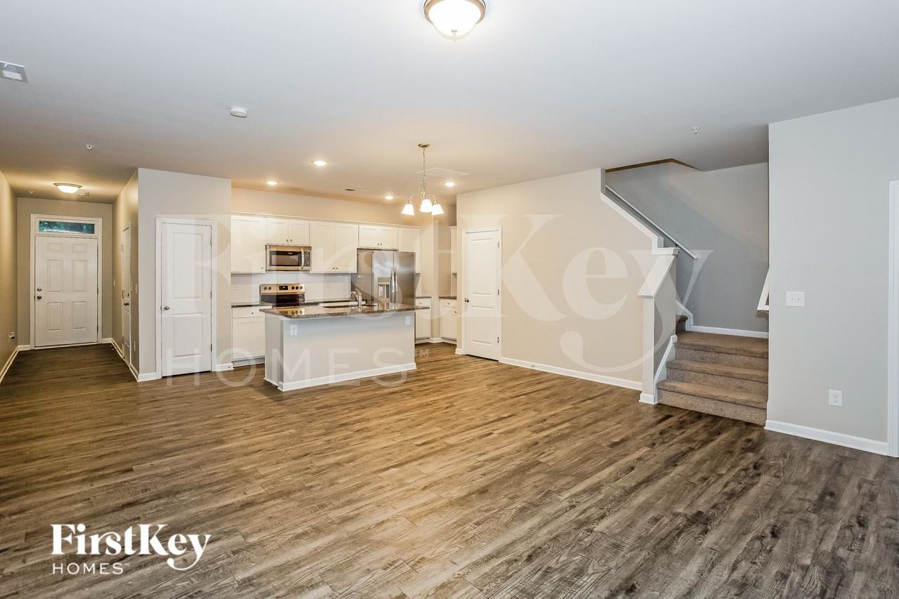 9421 Coddle Ct Nw - Photo 4 of 19