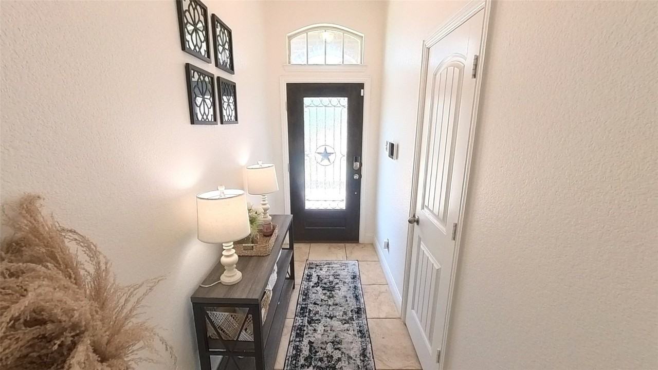 7417 Caladium Ln - Photo 3 of 19