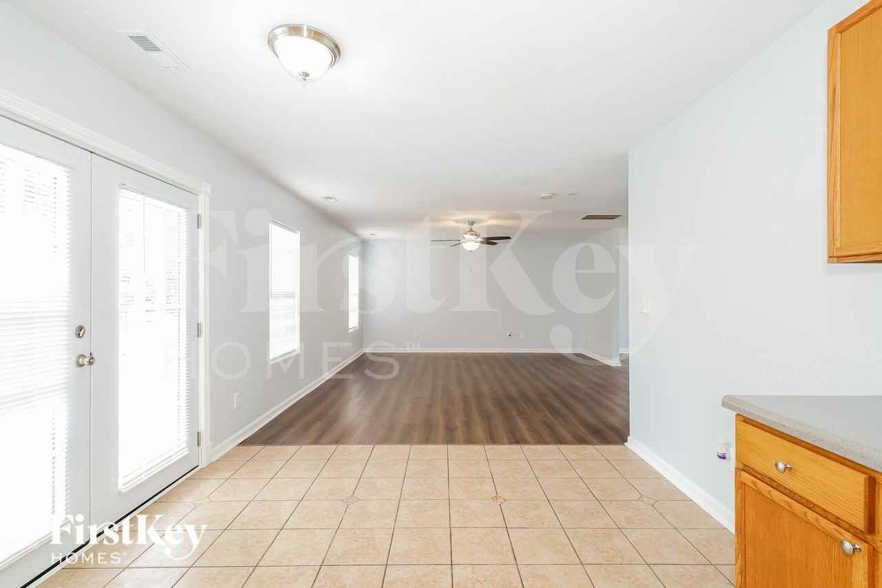 16315 Circlegreen Dr - Photo 6 of 18