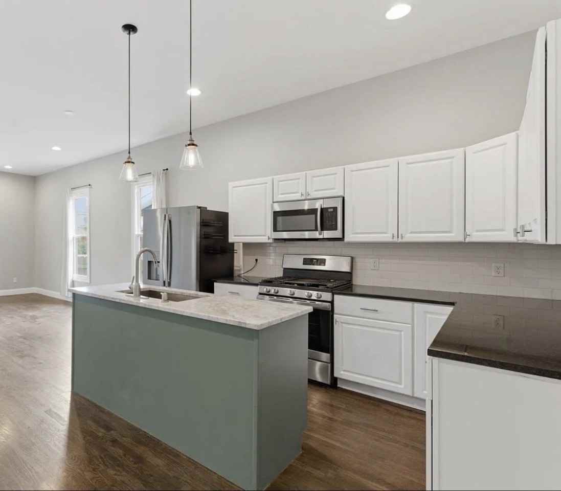 1208 Lischey Ave - Photo 4 of 12