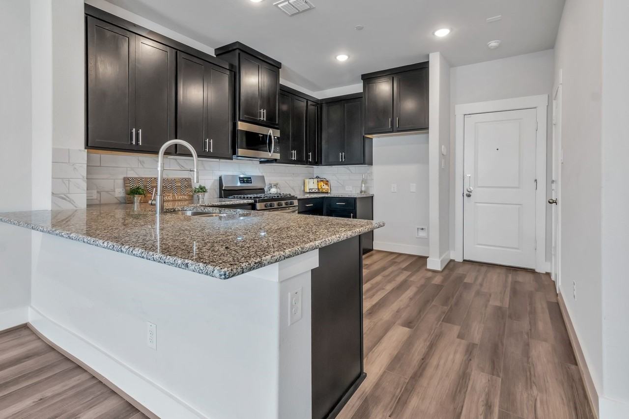 7545 Reis Ln - Photo 7 of 27
