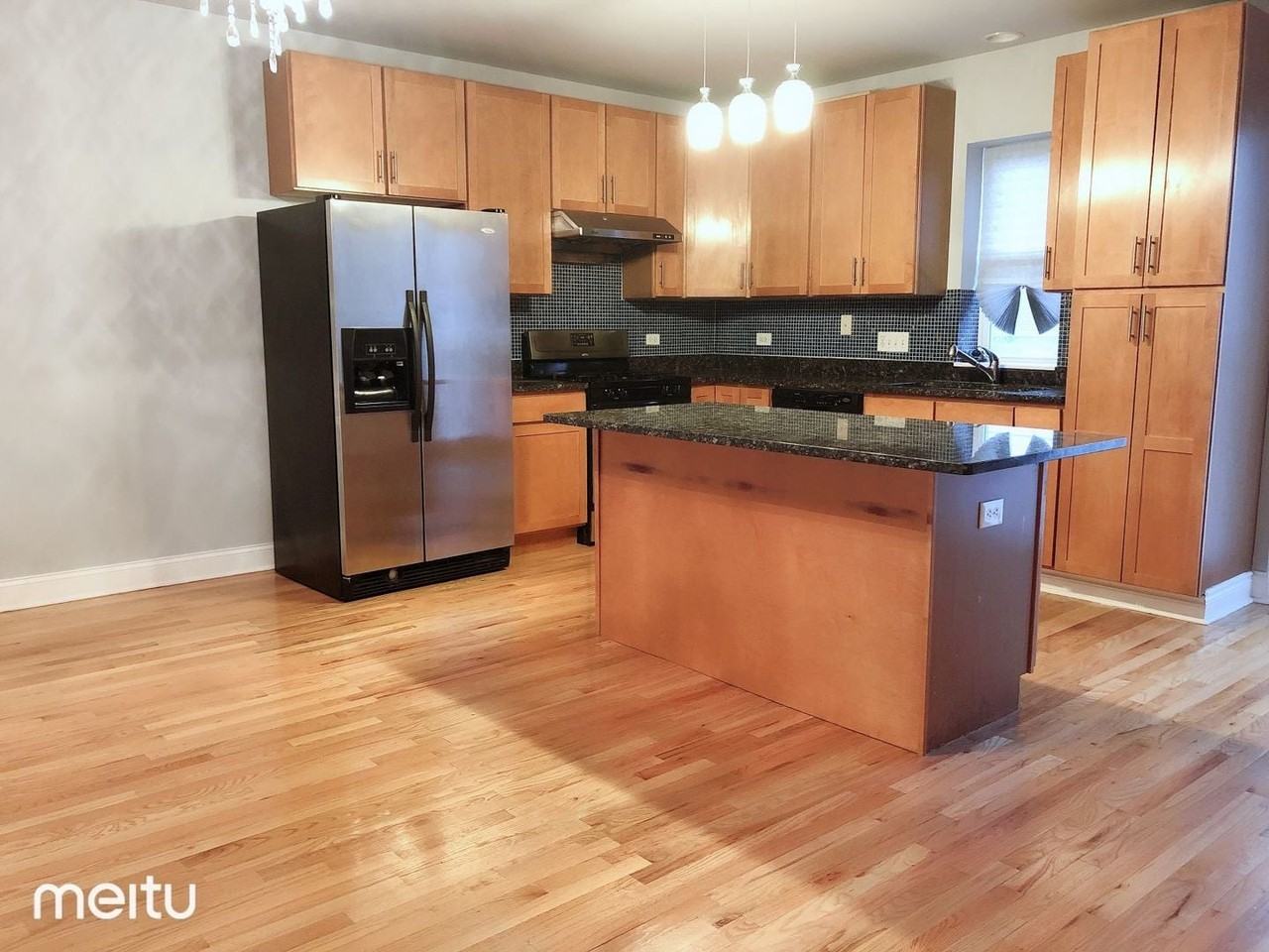 3607 W 53rd St - Photo 7 of 20