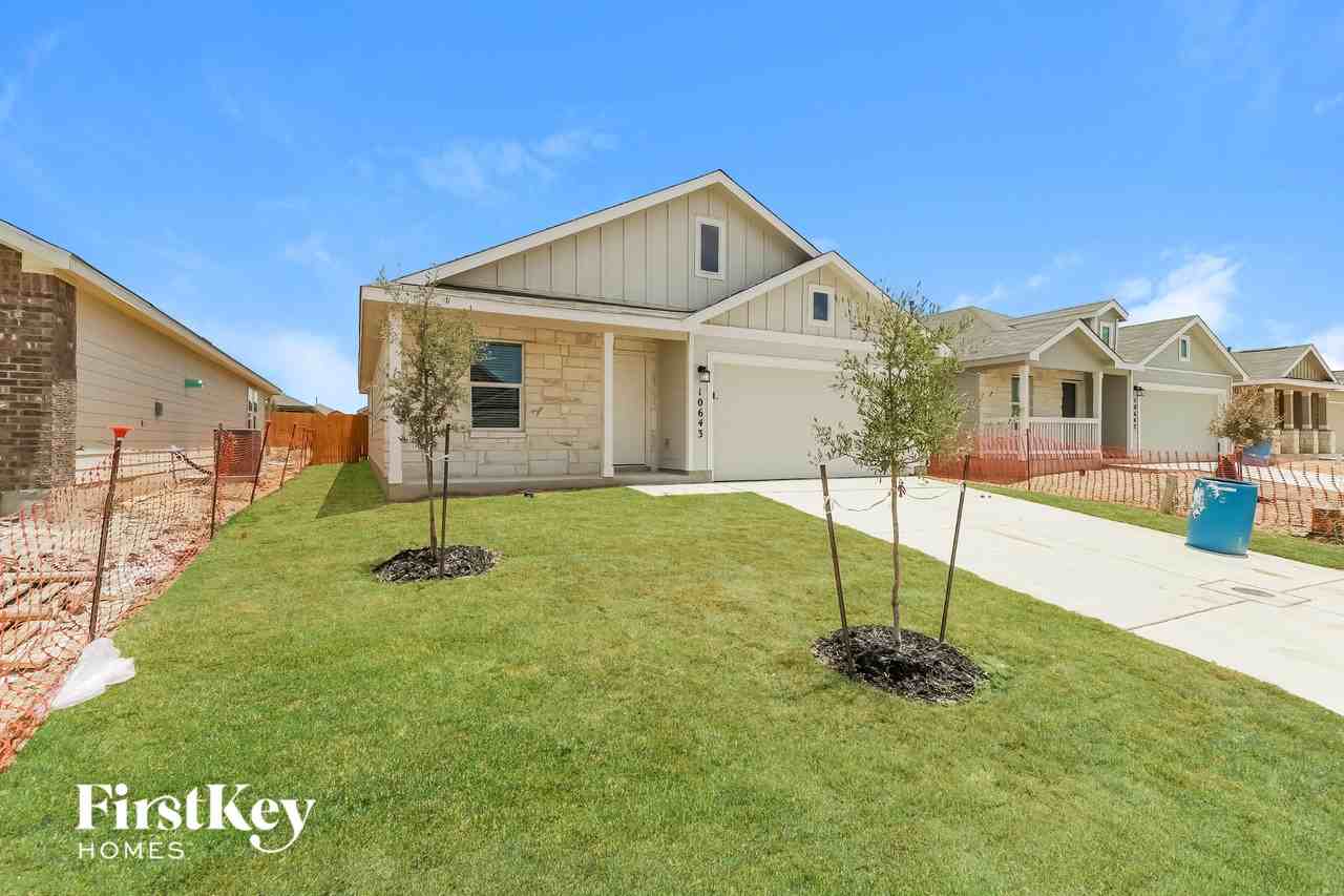 10643 Erinita Way - Photo 2 of 15