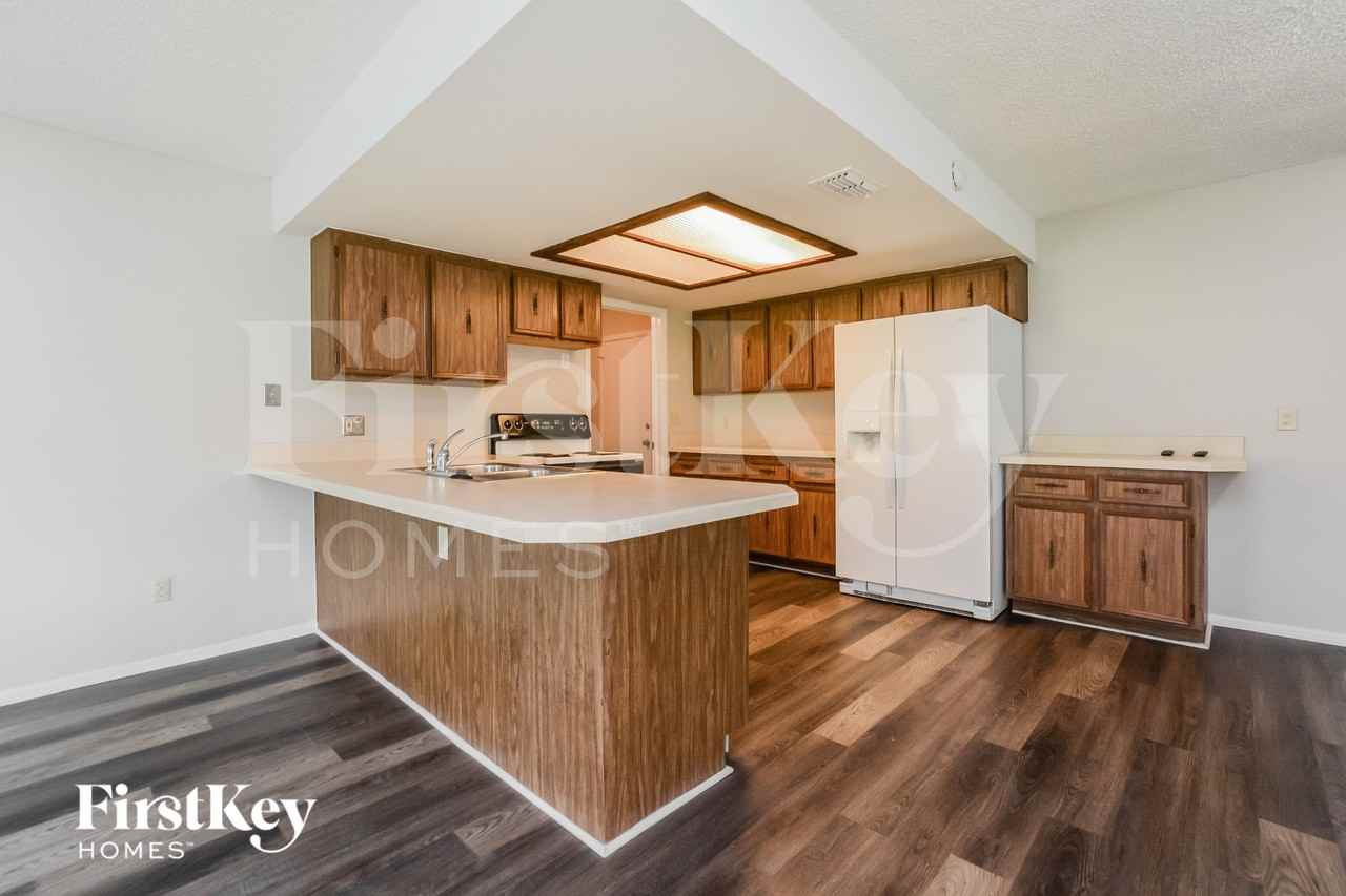 3314 Calcutta Ave - Photo 5 of 16