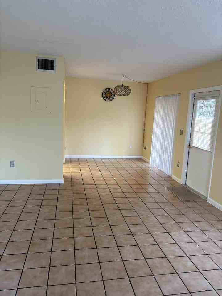 5130 Society Pl W ##H - Photo 2 of 27