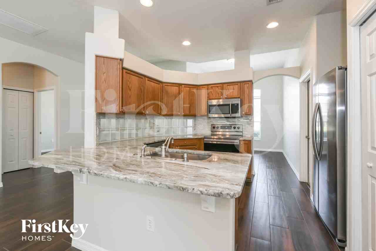 1722 Brassie Ct - Photo 6 of 16