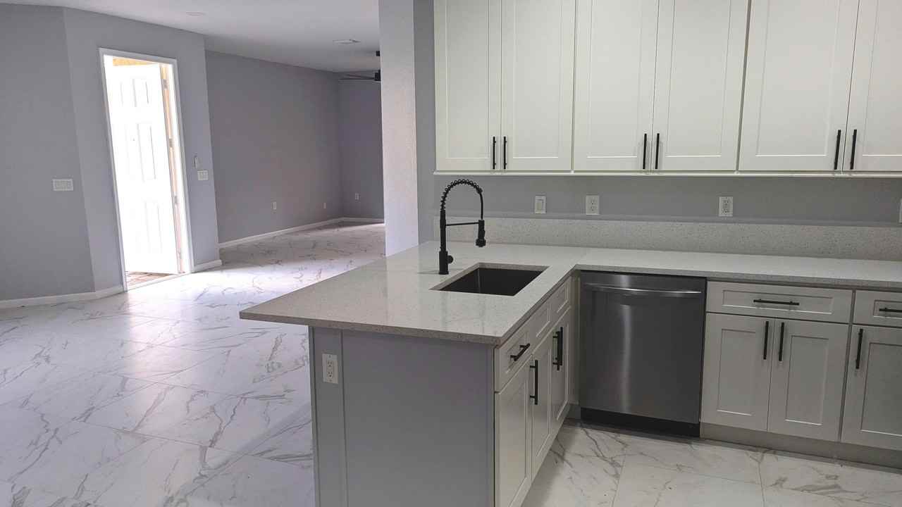 826 Middleton Dr Sw - Photo 5 of 30