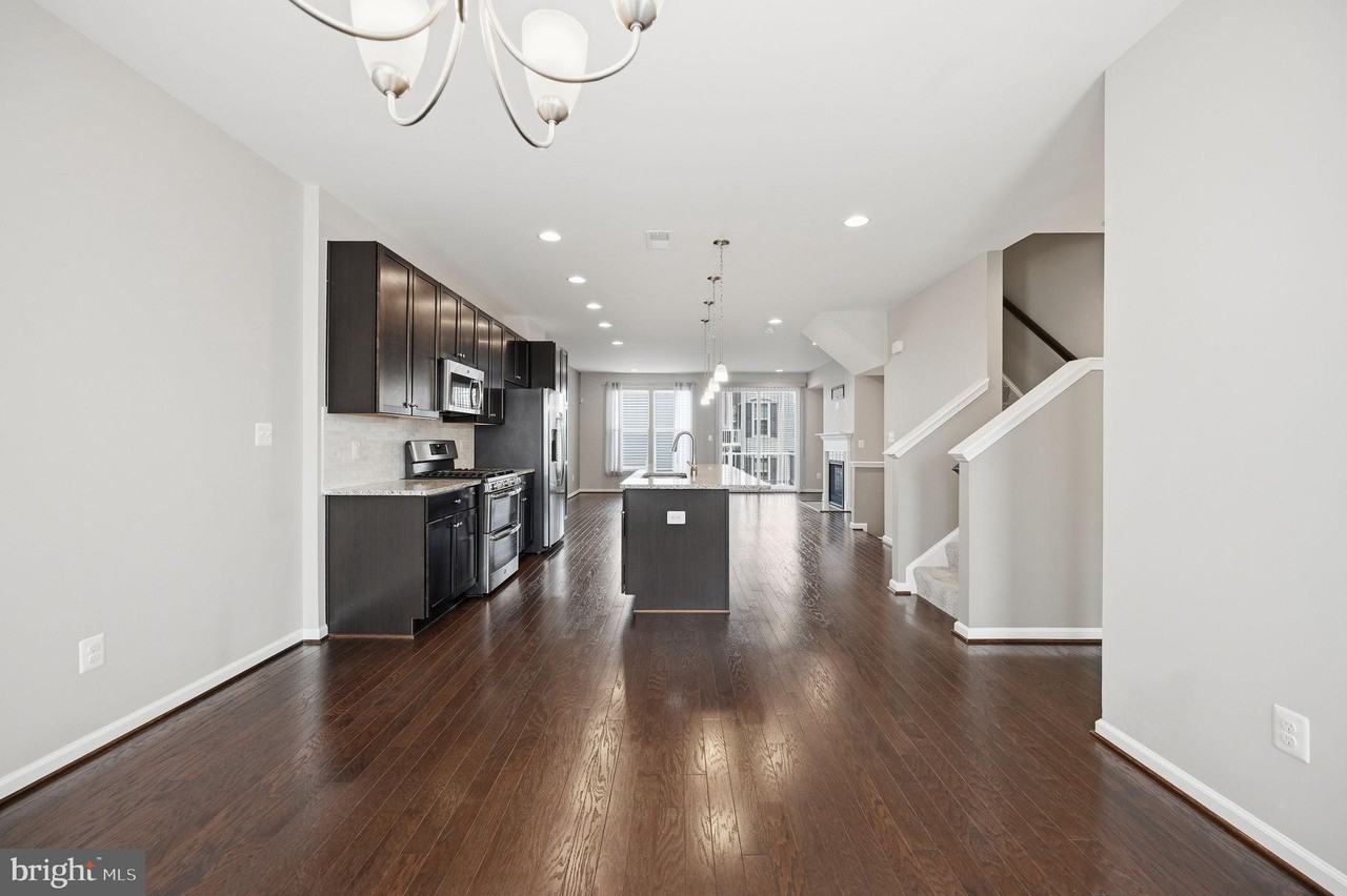 650 Aspen Unit# 108 ##108 - Photo 5 of 26