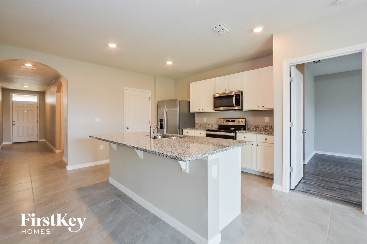 353 American Holly Ave - Photo 5 of 15