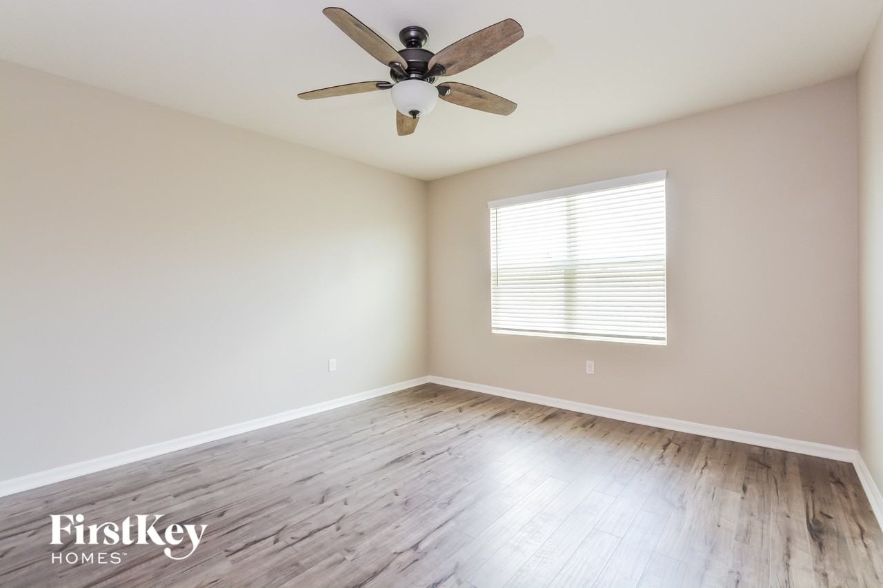 353 American Holly Ave - Photo 7 of 15